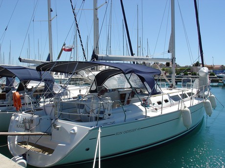 Yacht charter Bibinje